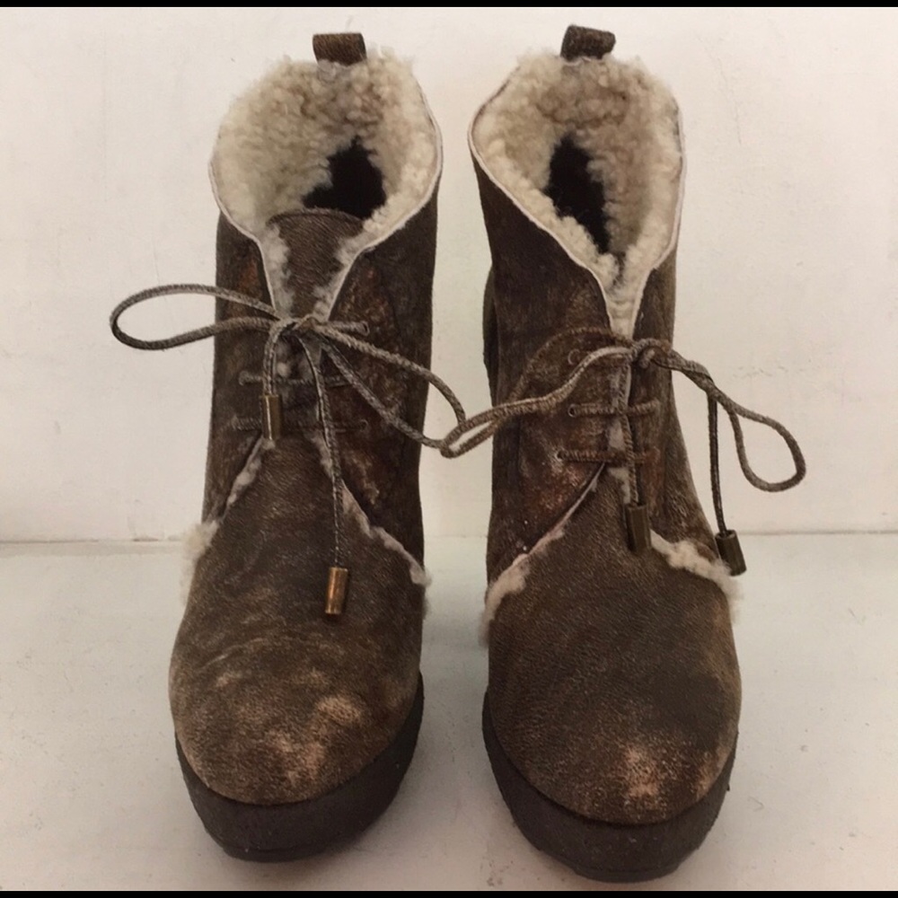 Moncler boots, excellent condition